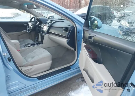 2014 Toyota Camry Xle z USA, uszkodzony, nr VIN 4T4BF1FK6ER367668